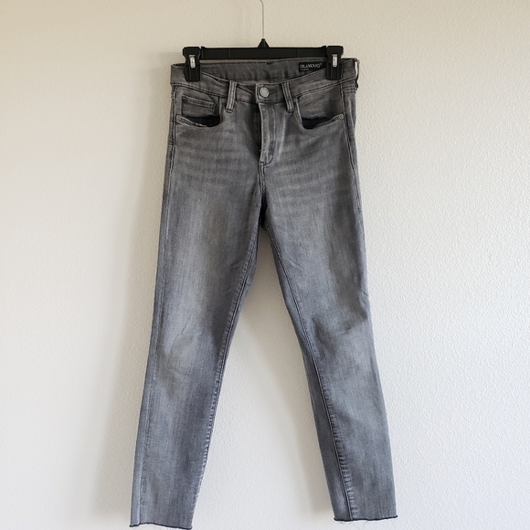 BLANK NYC The Bond Mid-Rise Skinny Jean Size 27 - Picture 9 of 15